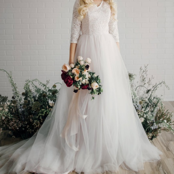 Aspen by Elizabeth Cooper Design in Ivory/Blush - Picture 1 of 8